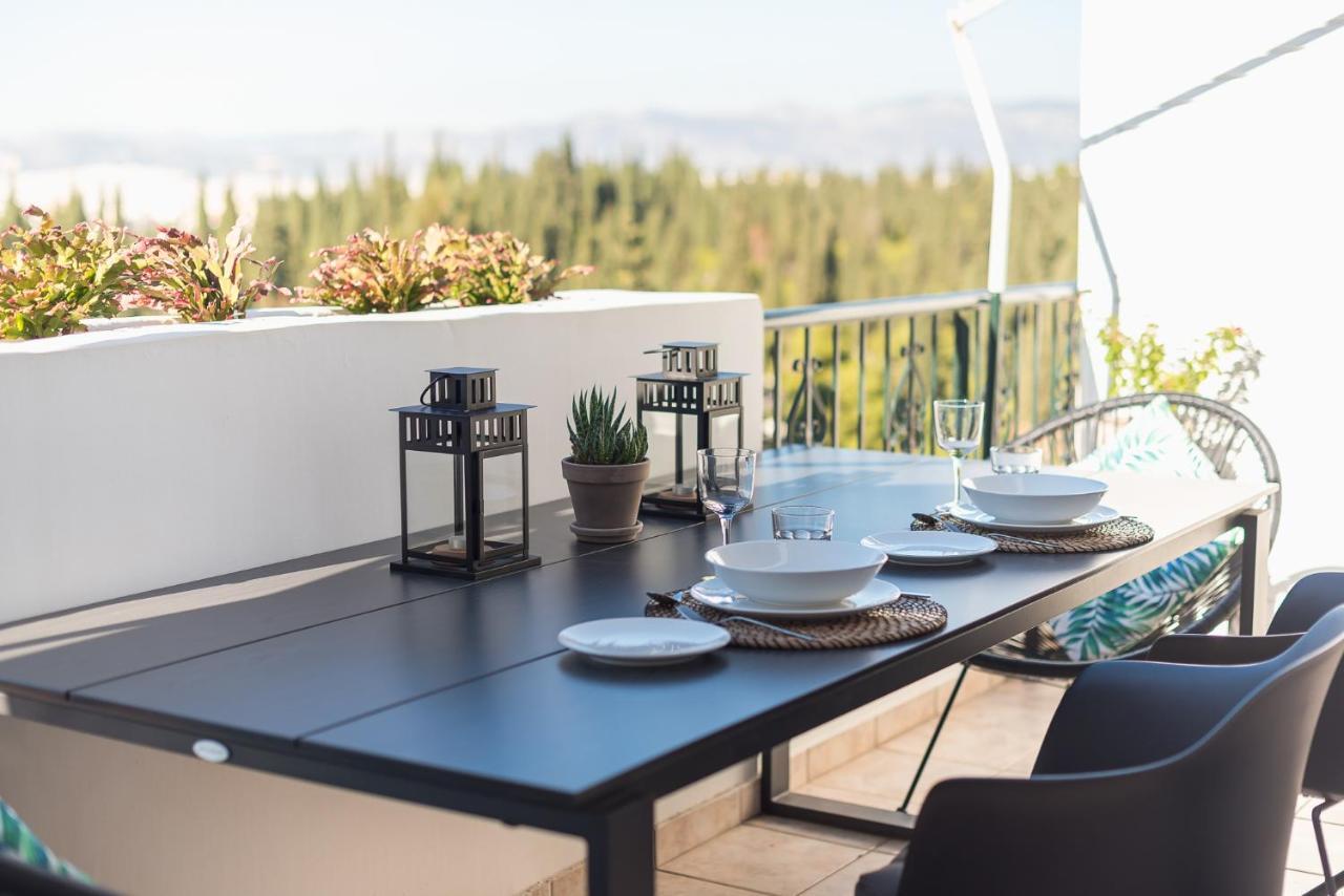 Apartment Amazing Acropolis View Penthouse With Jacuzzi Athen